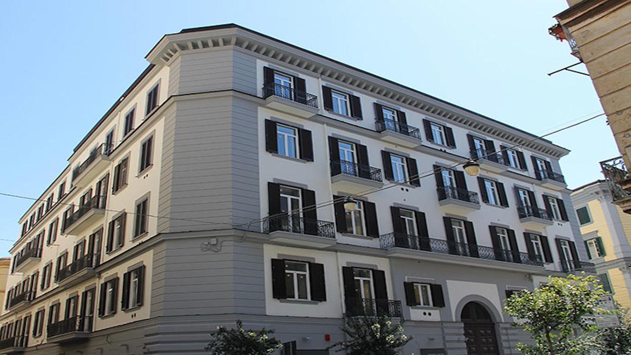 Duomo Regina Apartments Naples Luaran gambar