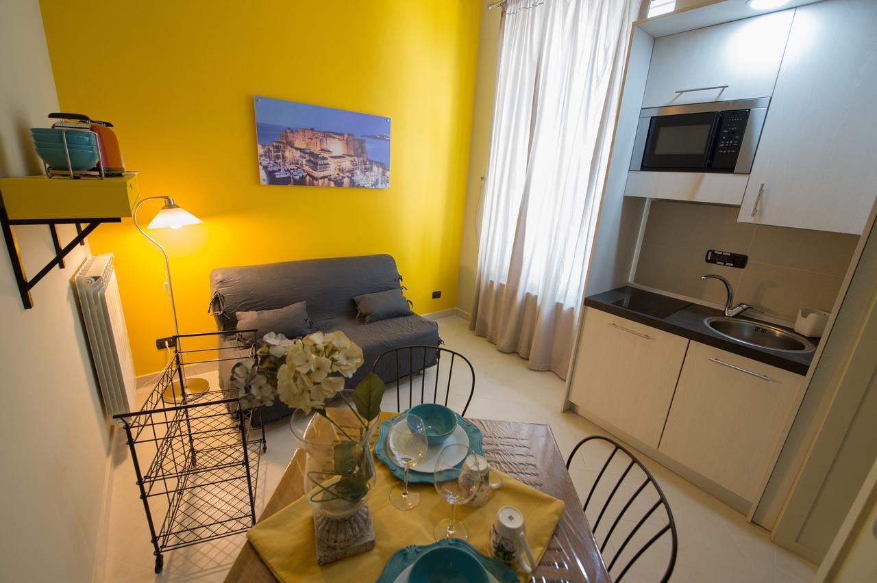 Duomo Regina Apartments Naples Luaran gambar